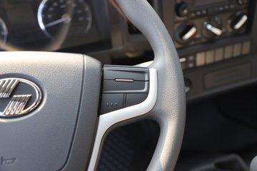 Ծ����ԽC300 ��ֵ�� 142���� ������5�� 3.12��˫����ʽ�ῨͼƬ