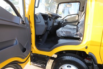 Ծ����ԽC300 ��ֵ�� 142���� ������5�� 3.12��˫����ʽ�ῨͼƬ