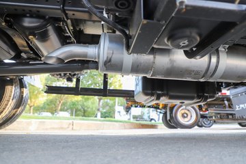 Ծ����ԽC300 ��ֵ�� 142���� ������5�� 3.12��˫����ʽ�ῨͼƬ