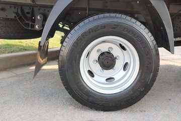 Ծ����ԽC300 ��ֵ�� 142���� ������5�� 3.12��˫����ʽ�ῨͼƬ