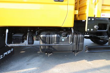 Ծ����ԽC300 ��ֵ�� 142���� ������5�� 3.12��˫����ʽ�ῨͼƬ