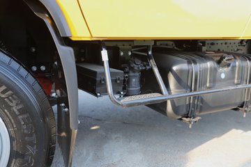 Ծ����ԽC300 ��ֵ�� 142���� ������5�� 3.12��˫����ʽ�ῨͼƬ