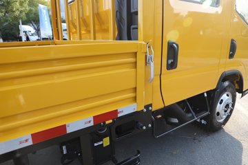 Ծ����ԽC300 ��ֵ�� 142���� ������5�� 3.12��˫����ʽ�ῨͼƬ