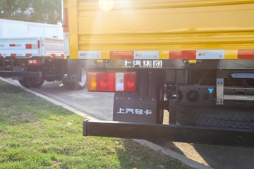 Ծ����ԽC300 ��ֵ�� 142���� ������5�� 3.12��˫����ʽ�ῨͼƬ