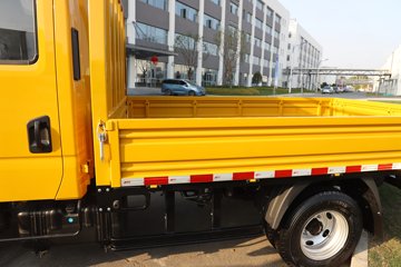 Ծ����ԽC300 ��ֵ�� 142���� ������5�� 3.12��˫����ʽ�ῨͼƬ