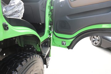 ����Ծ��������EH5 4X2 4�׵��Ŵ��綯��ж�� ����ʱ��140.95kWhͼƬ