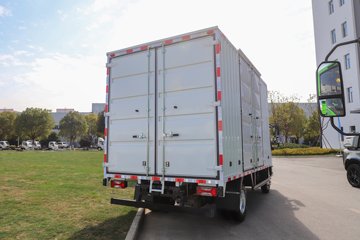 ����Ծ������T1 ��װ�� 4.17�׵��Ŵ��綯��ʽ�Ῠ ����ʱ��120.27kWhͼƬ
