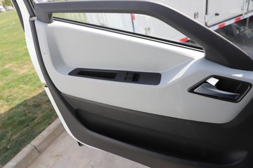 ����Ծ������T1 ��װ�� 4.17�׵��Ŵ��綯��ʽ�Ῠ ����ʱ��120.27kWhͼƬ