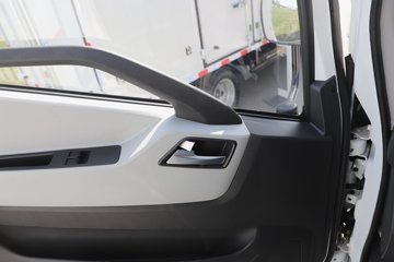 ����Ծ������T1 ��װ�� 4.17�׵��Ŵ��綯��ʽ�Ῠ ����ʱ��120.27kWhͼƬ