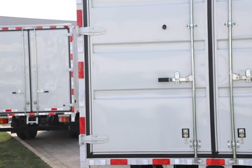 ����Ծ������T1 ��װ�� 4.17�׵��Ŵ��綯��ʽ�Ῠ ����ʱ��120.27kWhͼƬ