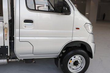 ����Ծ������S90 1.6L���� 123���� ����5�� Һɲ 3.05�׵�������΢��ͼƬ