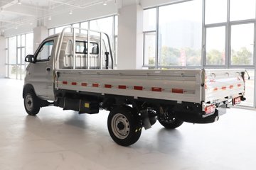 ����Ծ������S90 1.6L���� 123���� ����5�� Һɲ 3.05�׵�������΢��ͼƬ