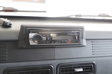 ����Ծ������S90 1.6L���� 123���� ����5�� Һɲ 3.05�׵�������΢��ͼƬ