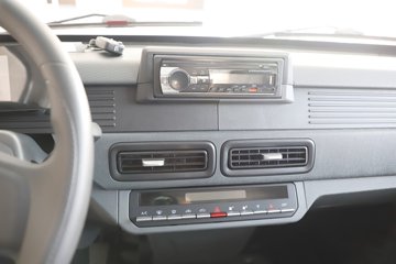 ����Ծ������S90 1.6L���� 123���� ����5�� Һɲ 3.05�׵�������΢��ͼƬ