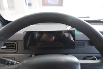 ����Ծ������S90 1.6L���� 123���� ����5�� Һɲ 3.05�׵�������΢��ͼƬ