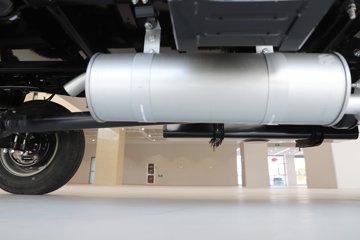 ����Ծ������S90 1.6L���� 123���� ����5�� Һɲ 3.05�׵�������΢��ͼƬ