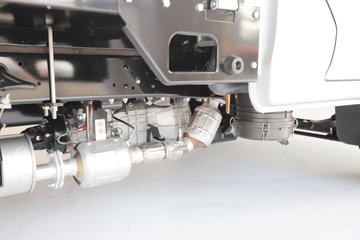 ����Ծ������S90 1.6L���� 123���� ����5�� Һɲ 3.05�׵�������΢��ͼƬ