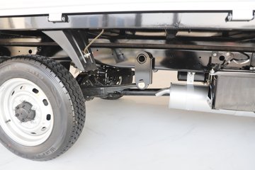 ����Ծ������S90 1.6L���� 123���� ����5�� Һɲ 3.05�׵�������΢��ͼƬ