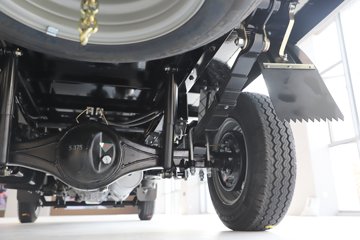 ����Ծ������S90 1.6L���� 123���� ����5�� Һɲ 3.05�׵�������΢��ͼƬ