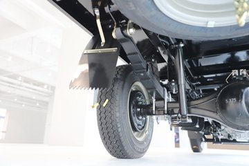 ����Ծ������S90 1.6L���� 123���� ����5�� Һɲ 3.05�׵�������΢��ͼƬ