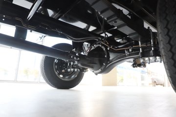 ����Ծ������S90 1.6L���� 123���� ����5�� Һɲ 3.05�׵�������΢��ͼƬ