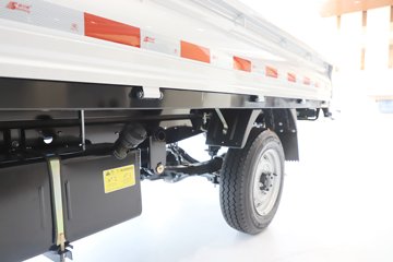 ����Ծ������S90 1.6L���� 123���� ����5�� Һɲ 3.05�׵�������΢��ͼƬ