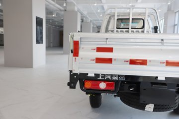 ����Ծ������S90 1.6L���� 123���� ����5�� Һɲ 3.05�׵�������΢��ͼƬ