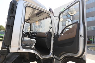 ����Ծ����ԽH500 2.5L���� 160���� ��ʿ��8�� 4.17�׵�����ʽ�ῨͼƬ