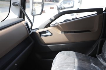 ����Ծ����ԽH500 2.5L���� 160���� ��ʿ��8�� 4.17�׵�����ʽ�ῨͼƬ