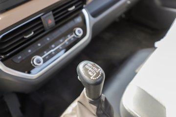 ����Ծ����ԽH500 2.5L���� 160���� ��ʿ��8�� 4.17�׵�����ʽ�ῨͼƬ