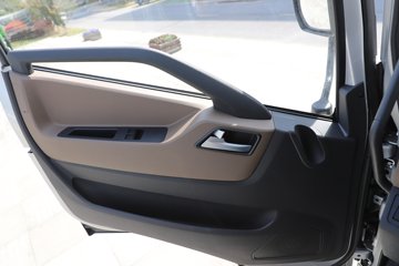 ����Ծ����ԽH500 2.5L���� 160���� ��ʿ��8�� 4.17�׵�����ʽ�ῨͼƬ