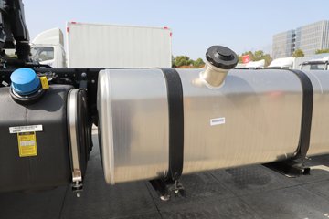 ����Ծ����ԽH500 2.5L���� 160���� ��ʿ��8�� 4.17�׵�����ʽ�ῨͼƬ