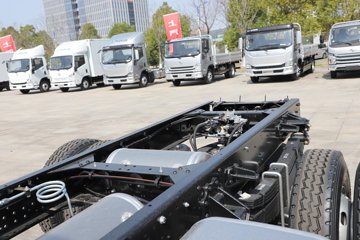 ����Ծ����ԽH500 2.5L���� 160���� ��ʿ��8�� 4.17�׵�����ʽ�ῨͼƬ