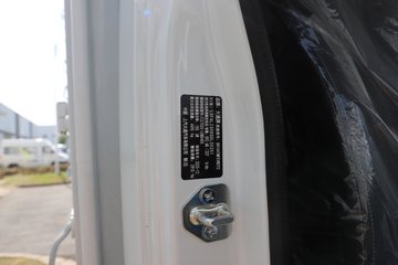 ����Ծ�� ����T1 ��װ�� ��ɲ 4.2�׵��Ŵ��綯��դʽ�Ῠ ����ʱ��140.41kWhͼƬ