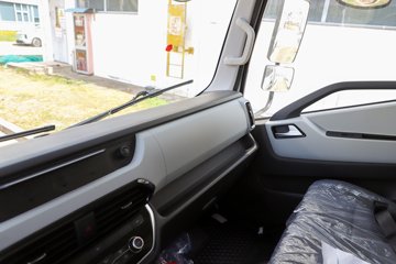 ����Ծ�� ����T1 ��װ�� ��ɲ 4.2�׵��Ŵ��綯��դʽ�Ῠ ����ʱ��140.41kWhͼƬ