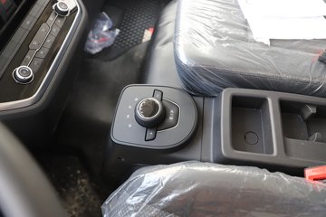 ����Ծ�� ����T1 ��װ�� ��ɲ 4.2�׵��Ŵ��綯��դʽ�Ῠ ����ʱ��140.41kWhͼƬ