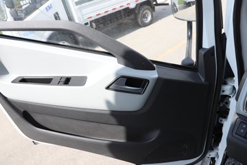 ����Ծ�� ����T1 ��װ�� ��ɲ 4.2�׵��Ŵ��綯��դʽ�Ῠ ����ʱ��140.41kWhͼƬ