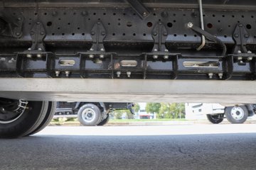 ����Ծ�� ����T1 ��װ�� ��ɲ 4.2�׵��Ŵ��綯��դʽ�Ῠ ����ʱ��140.41kWhͼƬ