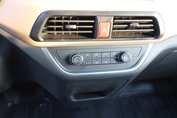 ����Ծ������T3 3.8�׵��Ŵ��綯��ʽ΢�� ����ʱ��53.58kWhͼƬ