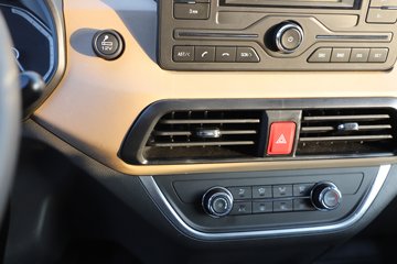 ����Ծ������T3 3.8�׵��Ŵ��綯��ʽ΢�� ����ʱ��53.58kWhͼƬ