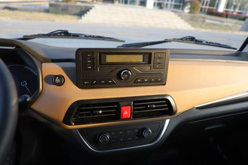 ����Ծ������T3 3.8�׵��Ŵ��綯��ʽ΢�� ����ʱ��53.58kWhͼƬ