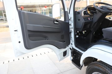 ����Ծ������T3 3.8�׵��Ŵ��綯��ʽ΢�� ����ʱ��53.58kWhͼƬ