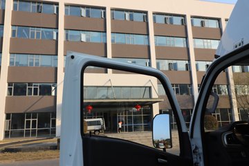 ����Ծ������T3 3.8�׵��Ŵ��綯��ʽ΢�� ����ʱ��53.58kWhͼƬ