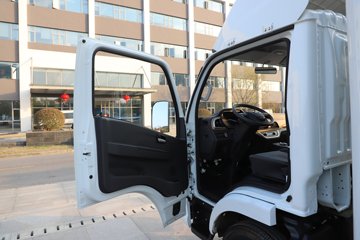 ����Ծ������T3 3.8�׵��Ŵ��綯��ʽ΢�� ����ʱ��53.58kWhͼƬ