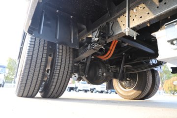 ����Ծ������T3 3.8�׵��Ŵ��綯��ʽ΢�� ����ʱ��53.58kWhͼƬ
