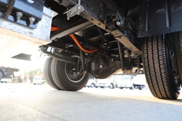 ����Ծ������T3 3.8�׵��Ŵ��綯��ʽ΢�� ����ʱ��53.58kWhͼƬ