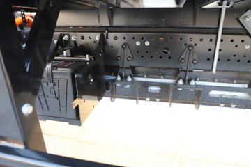 ����Ծ������T3 3.8�׵��Ŵ��綯��ʽ΢�� ����ʱ��53.58kWhͼƬ