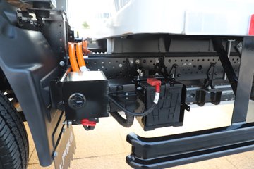 ����Ծ������T3 3.8�׵��Ŵ��綯��ʽ΢�� ����ʱ��53.58kWhͼƬ