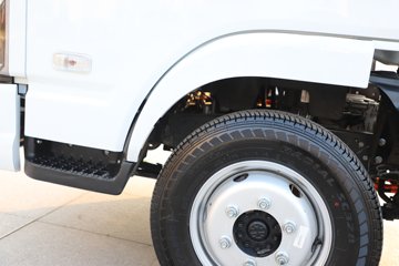 ����Ծ������T3 3.8�׵��Ŵ��綯��ʽ΢�� ����ʱ��53.58kWhͼƬ