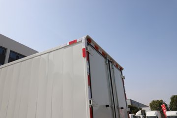 ����Ծ������T3 3.8�׵��Ŵ��綯��ʽ΢�� ����ʱ��53.58kWhͼƬ